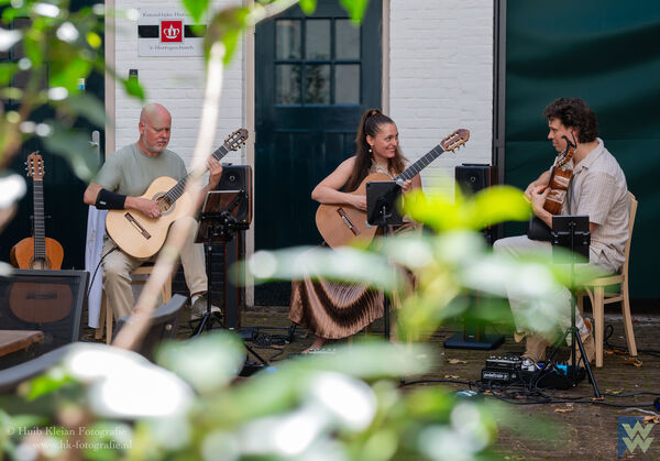 FRMation Guitar Trio
