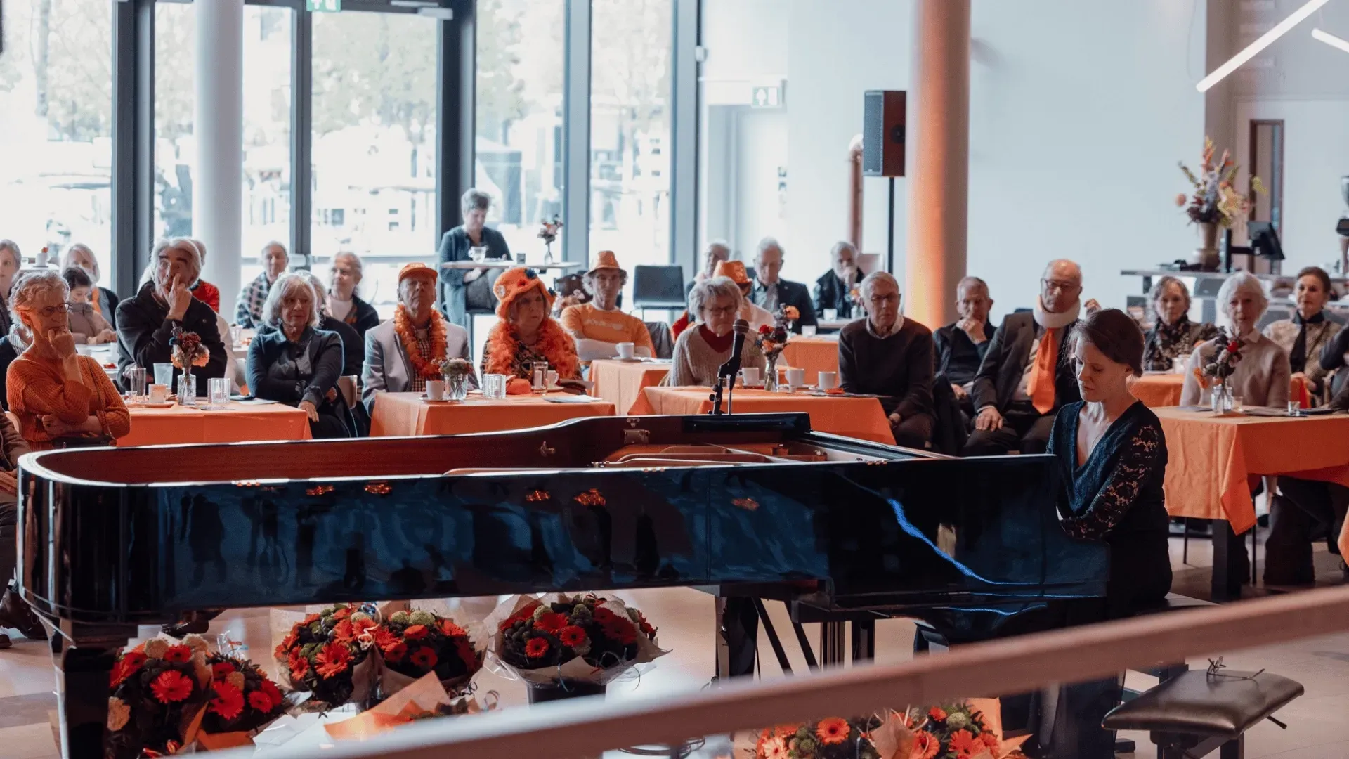 Koffie bij de Piano